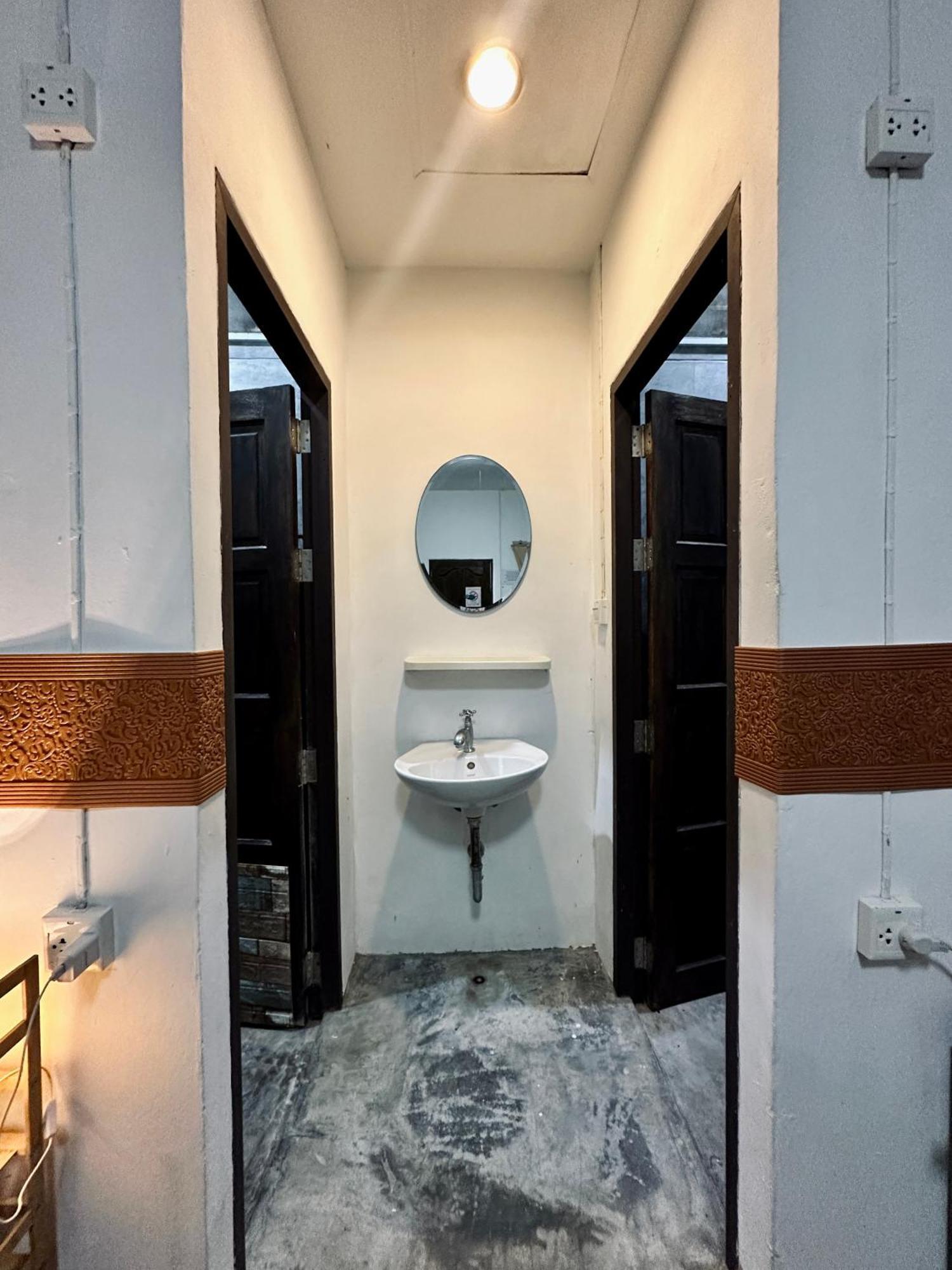 Me Hostel & Homestay At Haadrin 핫 린 외부 사진
