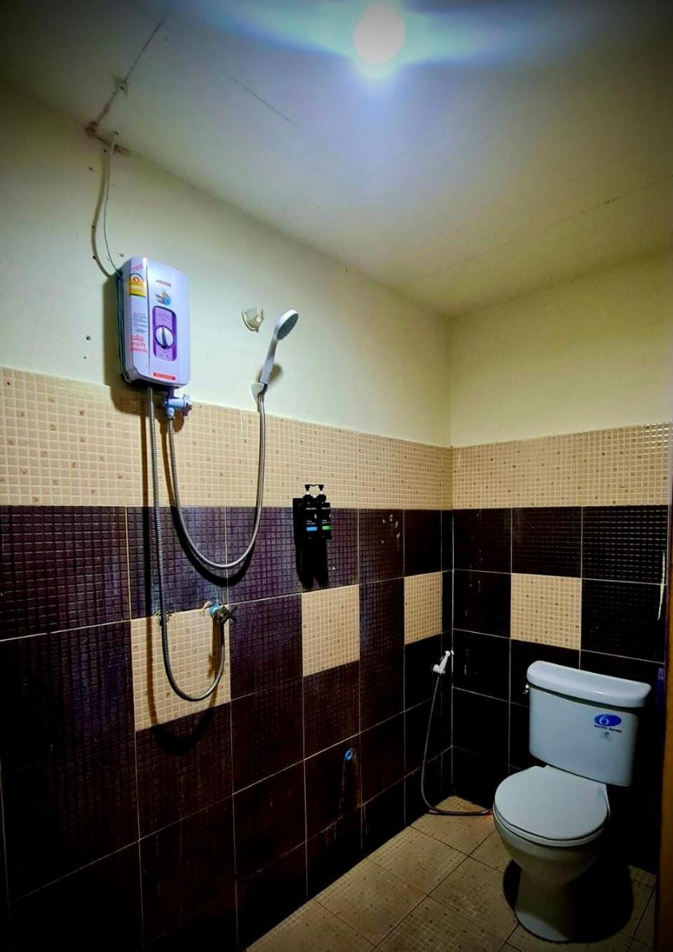 Me Hostel & Homestay At Haadrin 핫 린 외부 사진